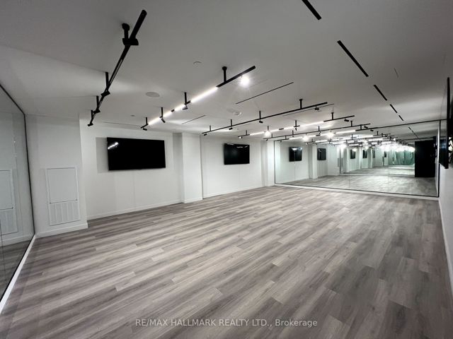 1003 - 127 Broadway Ave W