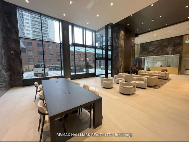 1003 - 127 Broadway Ave W