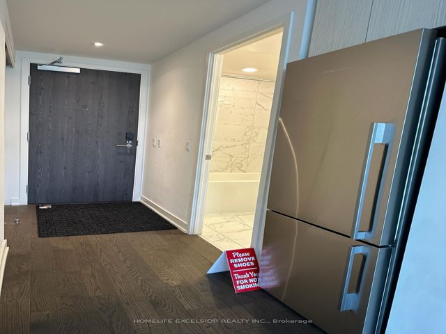 2014 - 25 Richmond St E