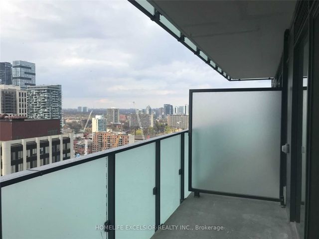 2014 - 25 Richmond St E