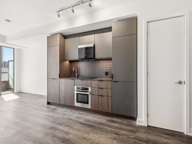 515 - 28 Eastern Ave