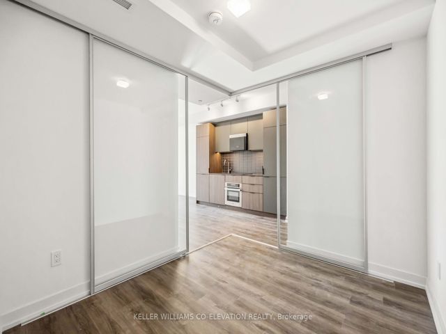515 - 28 Eastern Ave