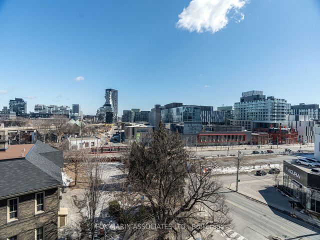 610 - 28 Eastern Ave