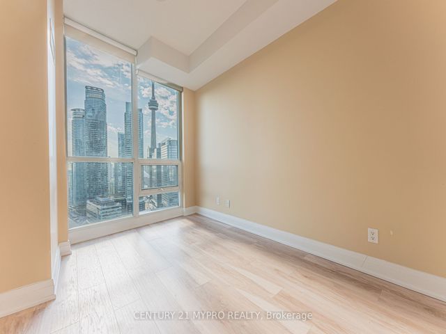3001 - 16 Yonge St