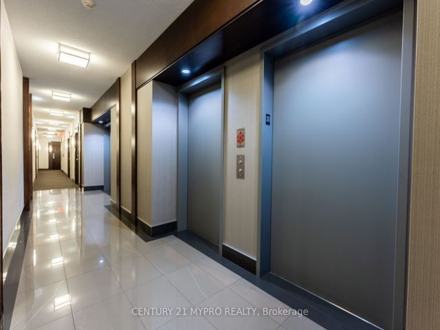3001 - 16 Yonge St