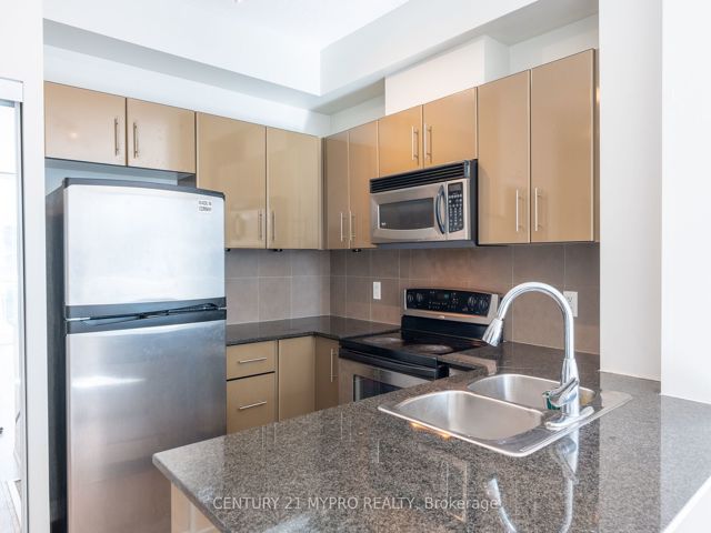 3001 - 16 Yonge St