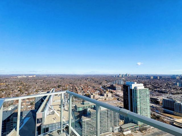 PH09 - 117 Mcmahon Dr