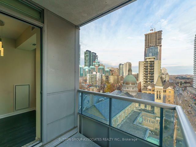 703 - 500 Sherbourne St