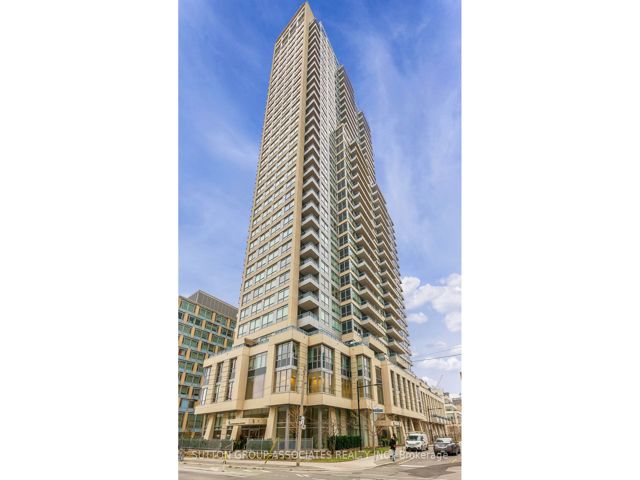 703 - 500 Sherbourne St