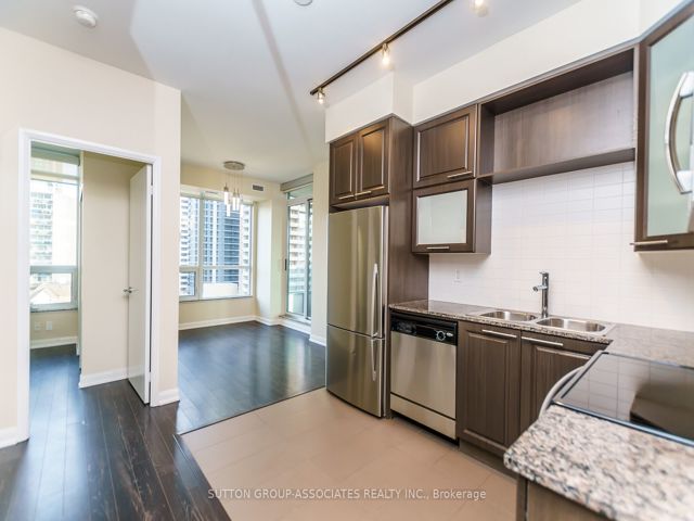 703 - 500 Sherbourne St