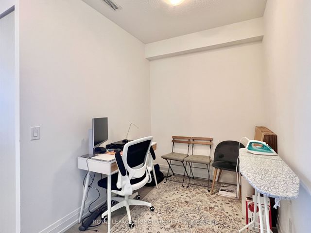 722 - 591 Sheppard Ave E