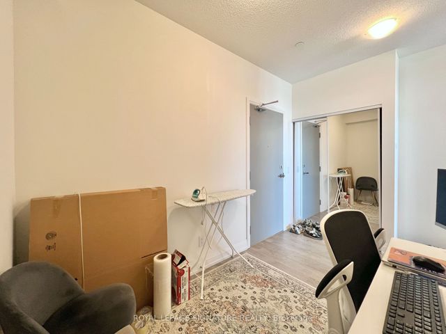 722 - 591 Sheppard Ave E