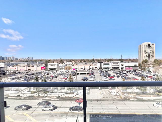 722 - 591 Sheppard Ave E