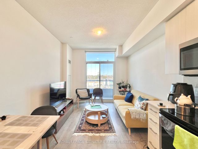 722 - 591 Sheppard Ave E
