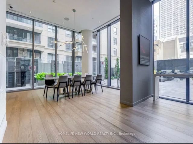 3807 - 42 Charles St E