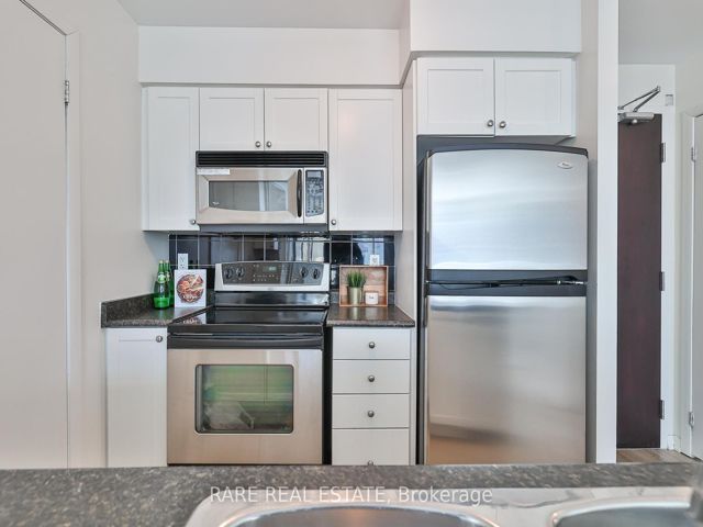 233 - 231 Fort York Blvd