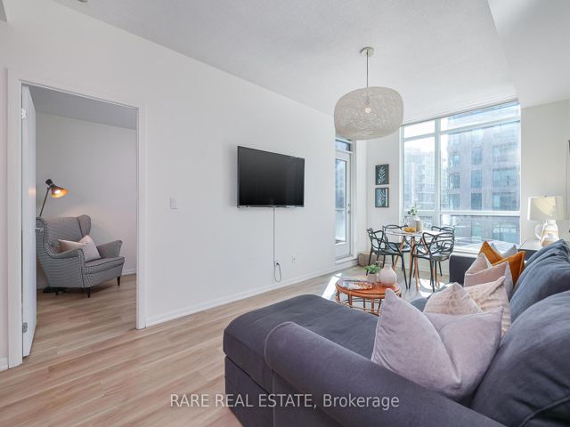 233 - 231 Fort York Blvd