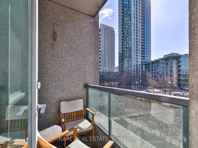 233 - 231 Fort York Blvd