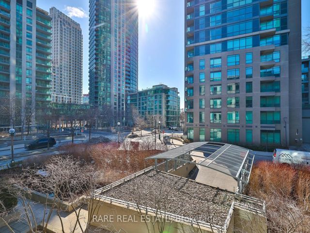 233 - 231 Fort York Blvd