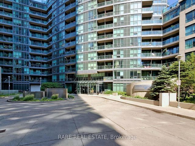 233 - 231 Fort York Blvd