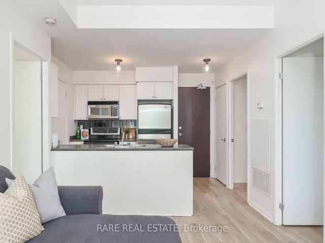 233 - 231 Fort York Blvd