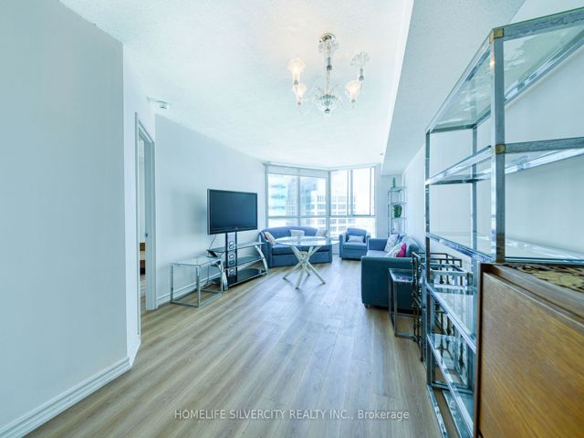 #2900 - 38 Elm St