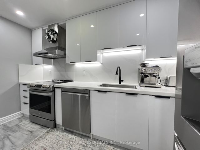 208 - 4005 Don Mills Rd
