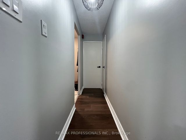 208 - 4005 Don Mills Rd