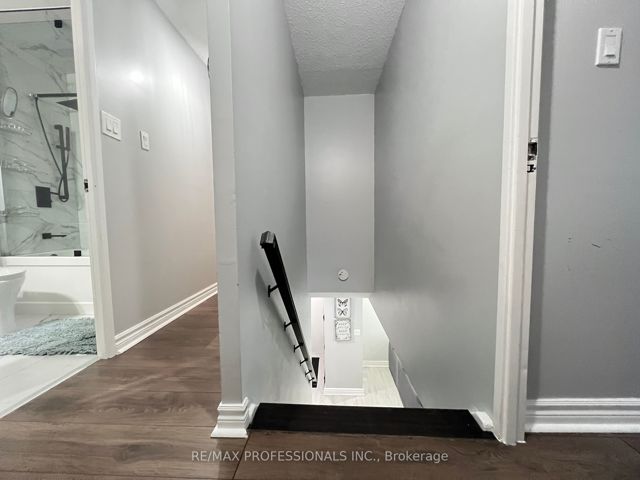 208 - 4005 Don Mills Rd