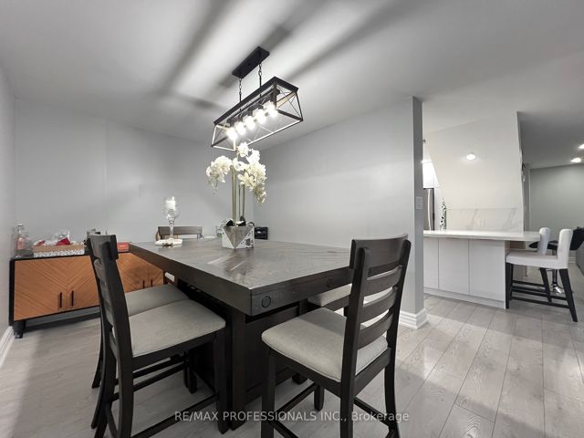 208 - 4005 Don Mills Rd