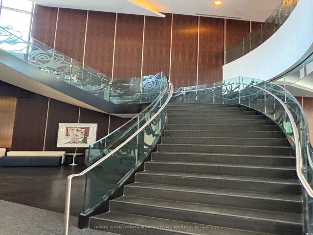 2003 - 5162 Yonge St