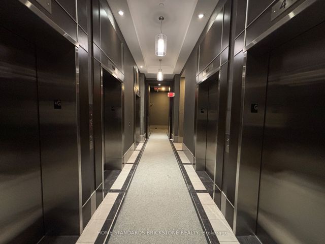 2003 - 5162 Yonge St