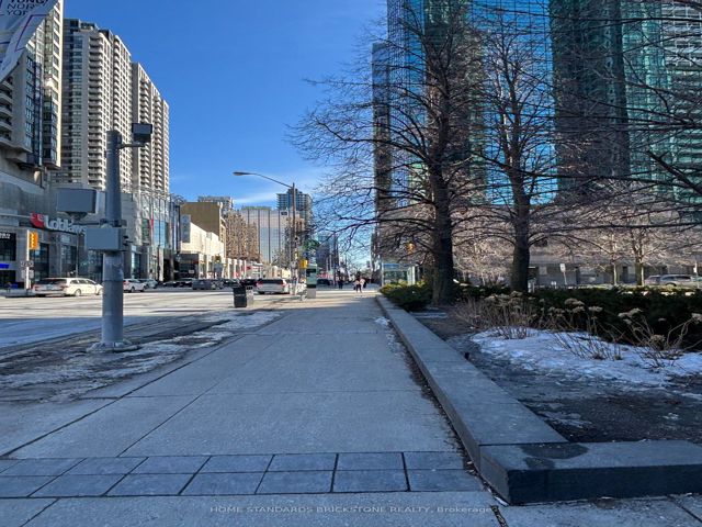 2003 - 5162 Yonge St