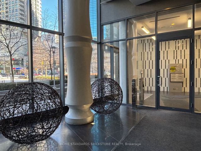 2003 - 5162 Yonge St