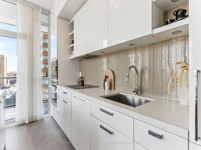 603 - 32 Davenport Rd
