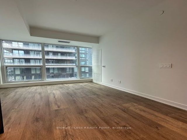 2904 - 327 King St W