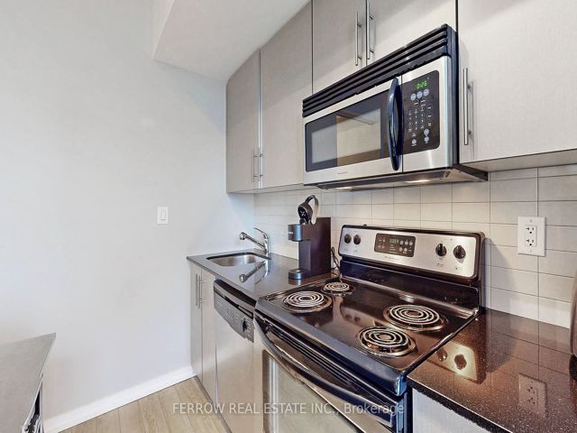 1306 - 55 Bremner Blvd
