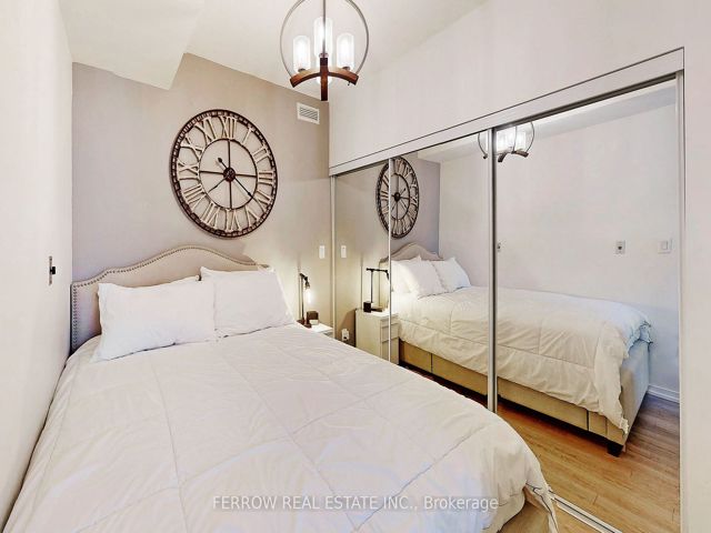 1306 - 55 Bremner Blvd