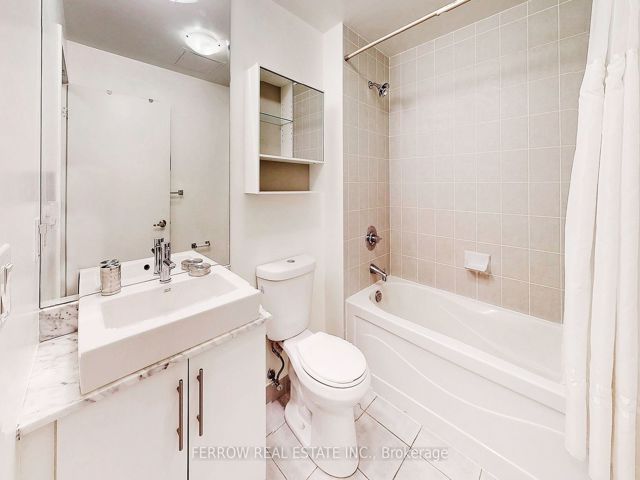 1306 - 55 Bremner Blvd