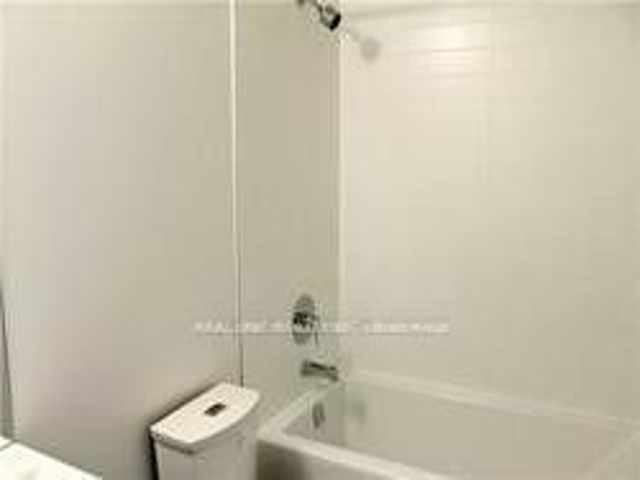 2611 - 66 Forest Manor Rd
