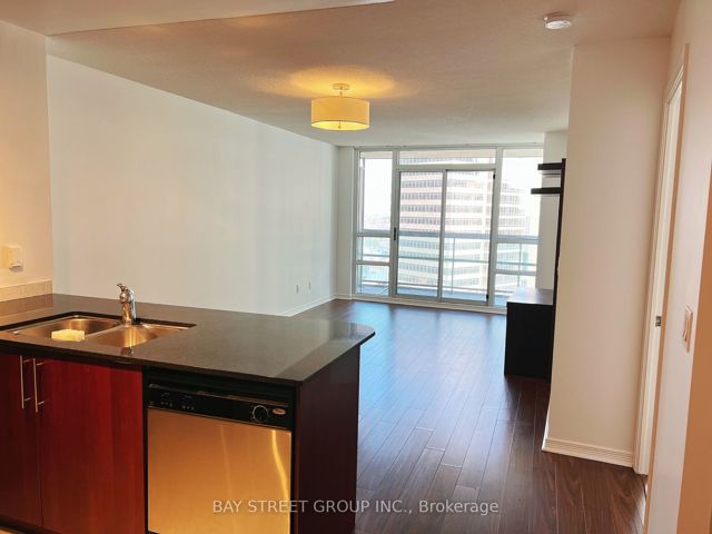 #1916 - 509 Beecroft Rd