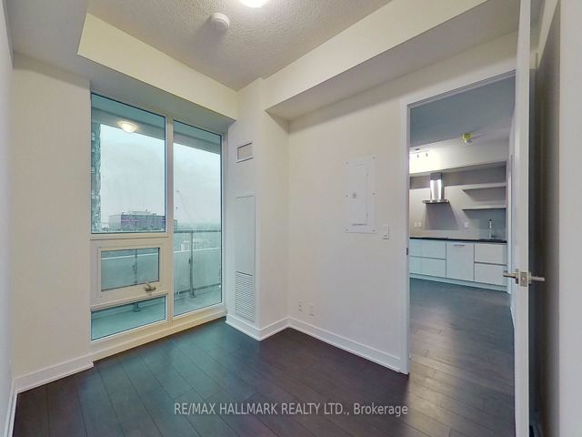 3601 - 2221 Yonge St