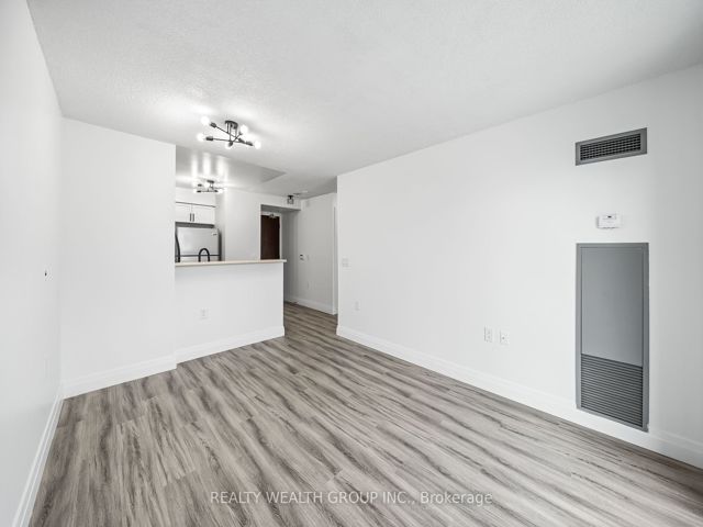 2710 - 22 Olive Ave