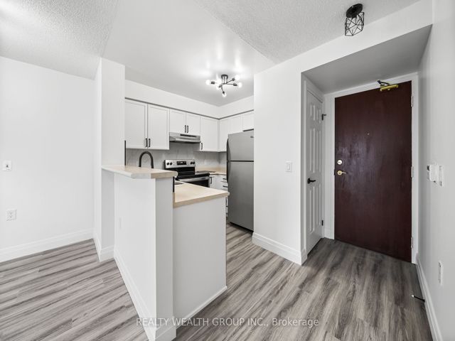 2710 - 22 Olive Ave