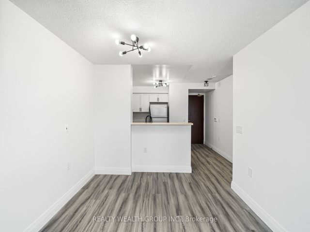 2710 - 22 Olive Ave