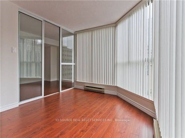 706 - 55 Centre Ave