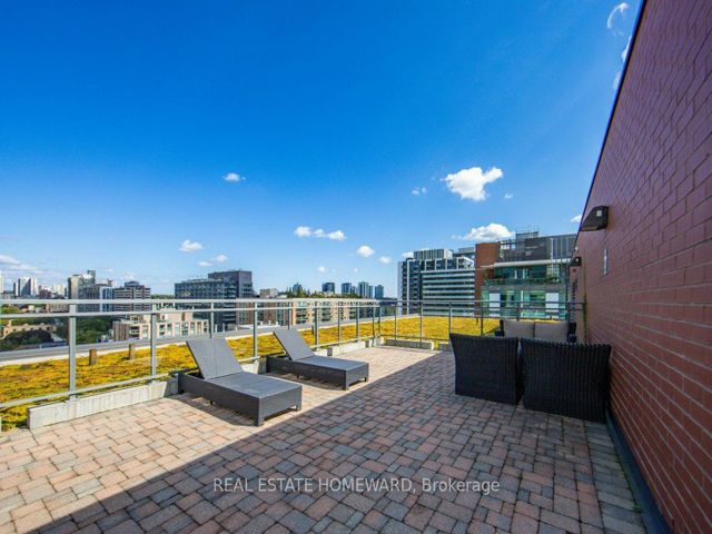 211 - 205 Frederick St
