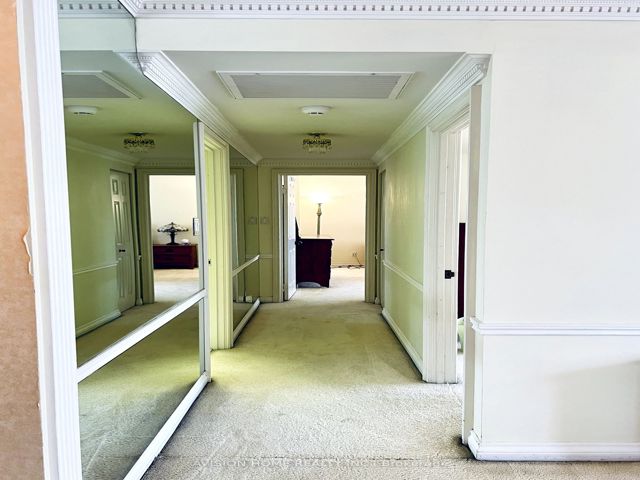 1210 - 175 Cumberland St