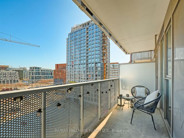 602 - 20 Richardson St E