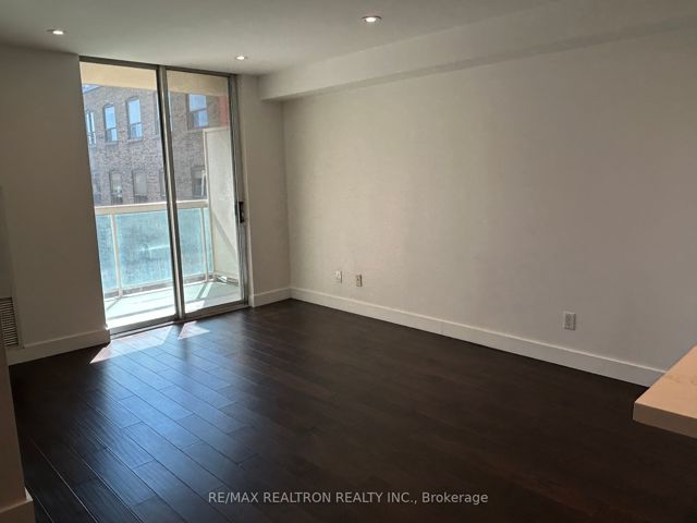 508 - 323 Richmond St E
